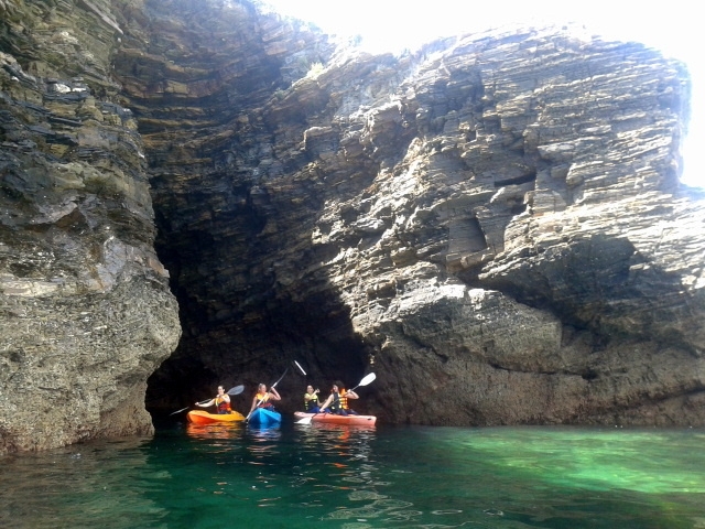 Entrando en una cueva